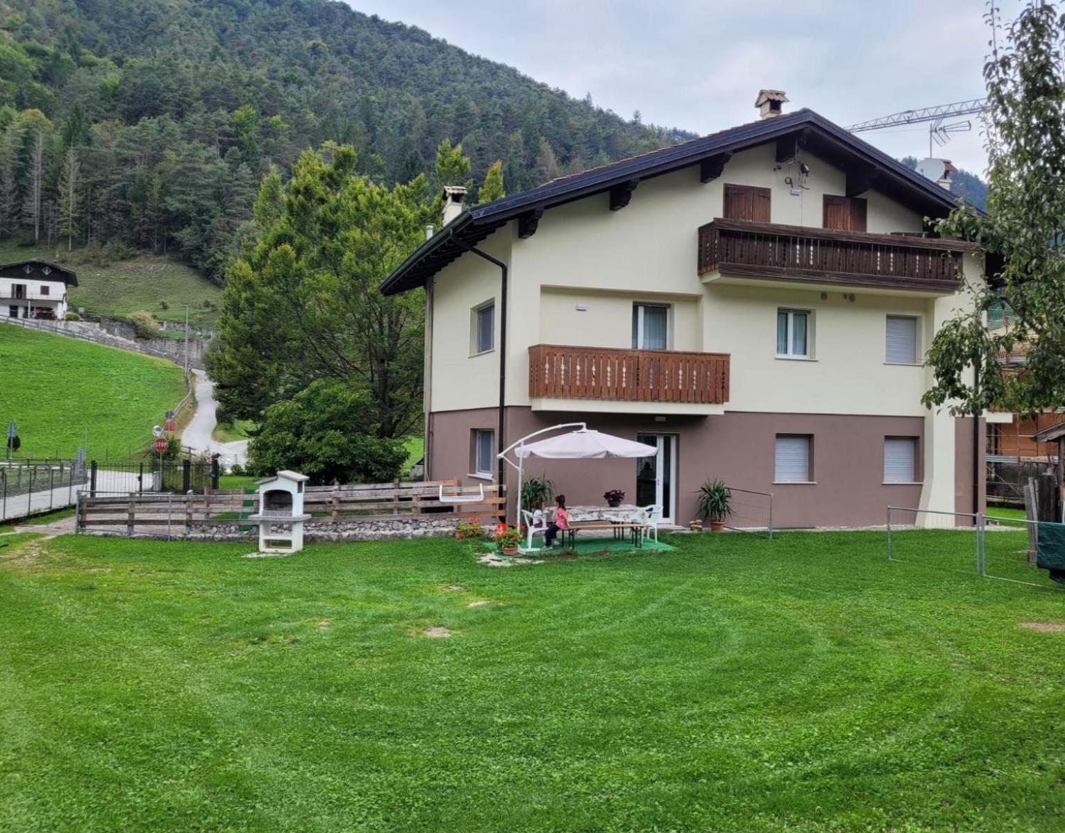 Apartamento Casa Vescovi Tiarno di Sopra Exterior foto
